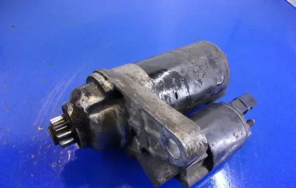 Seat Ibiza III (6L) Starter motor 02T911023E