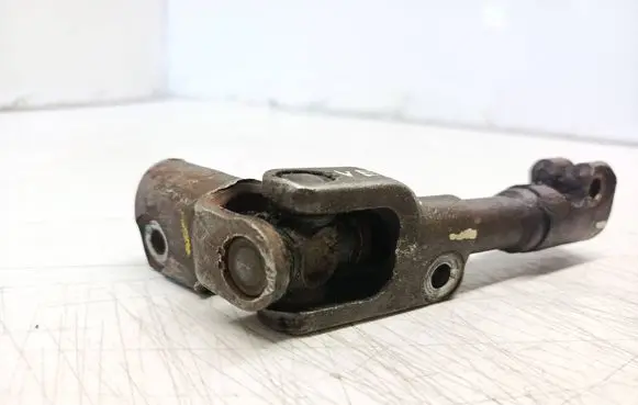 Toyota Corolla Verso AR10 Steering column universal joint 452600F021