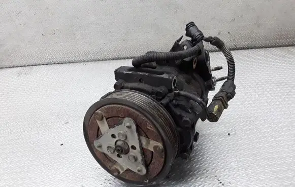 Peugeot 407 Air conditioning (A/C) compressor (pump) 9683003080