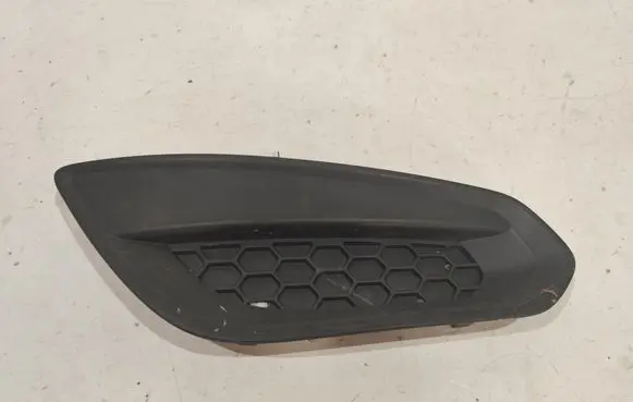 Volvo S60 Front bumper lower grill 31294130