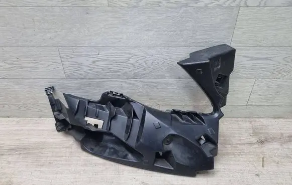 Front bumper mounting bracket