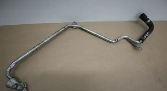 BMW 5 F10 F11 Engine coolant pipe/hose 8516591