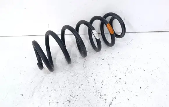 Toyota Prius+ (ZVW40) Rear coil spring