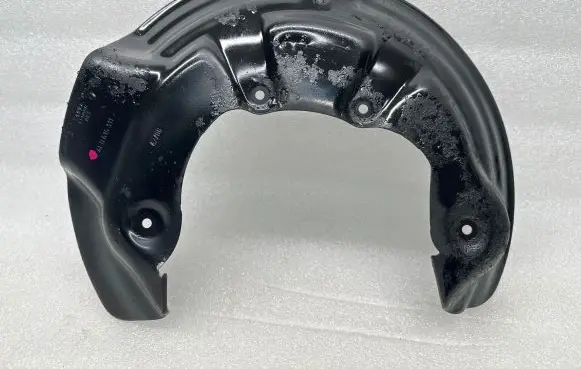 Front wheel hub
