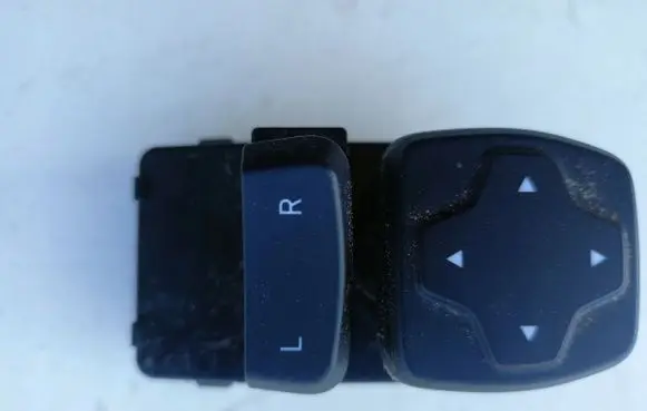 Hyundai Kona I Wing mirror switch 3K548A1000