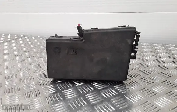 Ford Focus Fuse module F1FT14K733