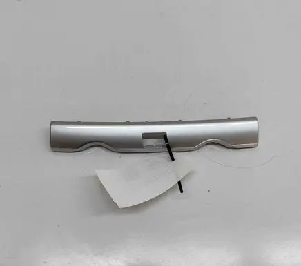 Dashboard glove box trim