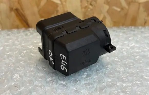 BMW 3 E46 Ignition lock contact 6901961