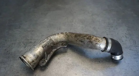 Audi TT TTS Mk2 Turbo air intake inlet pipe/hose 1K0145762CD