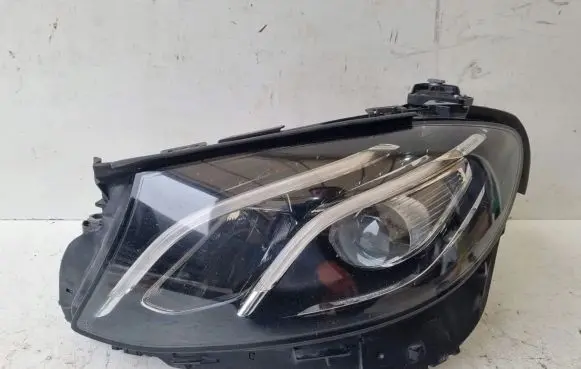 Mercedes-Benz E W213 Headlight/headlamp 2139063904