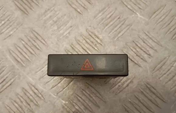 Volkswagen Crafter Hazard light switch 7C0953509
