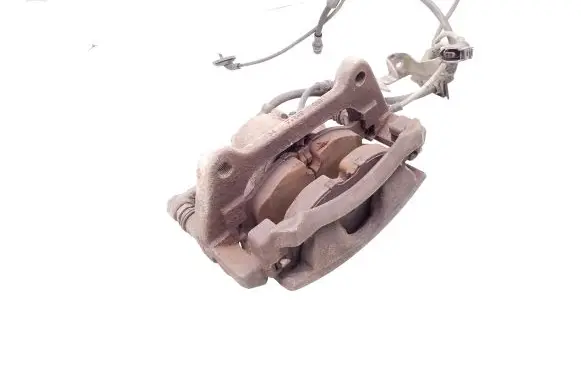 Volkswagen PASSAT B8 Front brake caliper 6799D