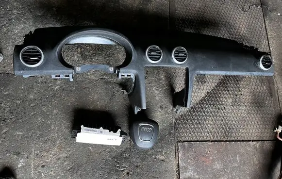 Audi A3 S3 8P Dashboard braknumeruczci
