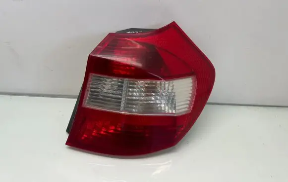 BMW 1 E81 E87 Rear/tail lights 301S380060 6924502 0001591