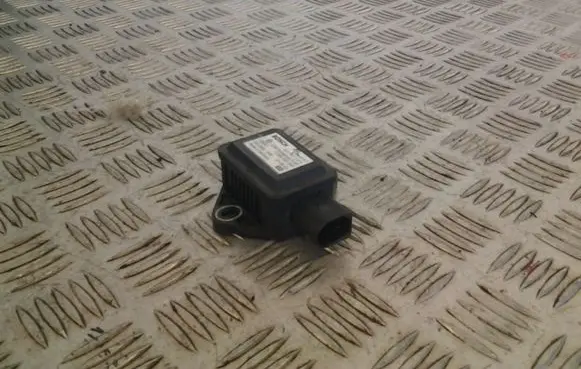 Volkswagen PASSAT B5.5 Yaw turn rate sensor 8E0907637A 0265005245