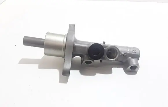 Volkswagen Touran I Master brake cylinder 03339005512