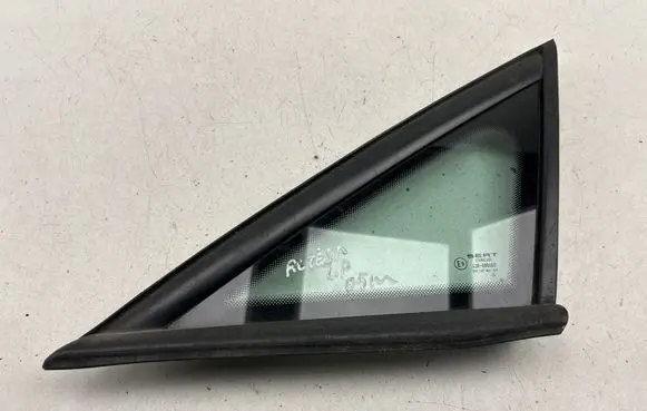 Seat Altea Front triangle window/glass 43R000469 DOT497M31AS2