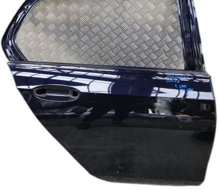 Volkswagen Golf VIII Front door 