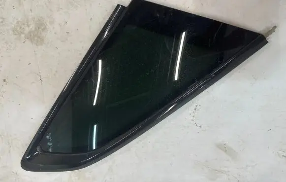 Volkswagen Arteon Rear side window 3G7845297S