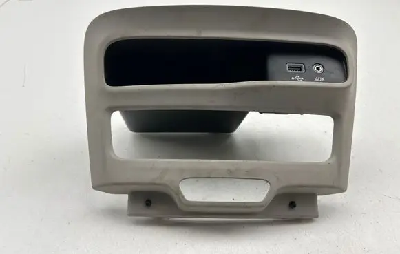 Chrysler Pacifica Glove box 61868AH 5103636