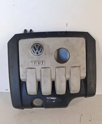 Volkswagen PASSAT B6 Engine cover (trim) 03G103925