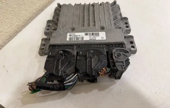 Renault Laguna III Engine control unit/module 237100669R