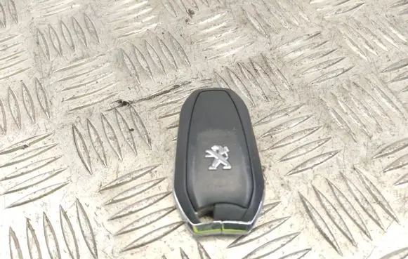 Peugeot 308 Ignition key/card 