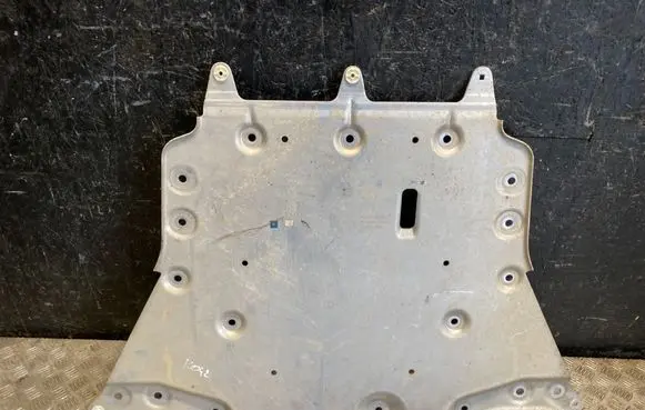 BMW iX Gearbox bottom protection 689479202