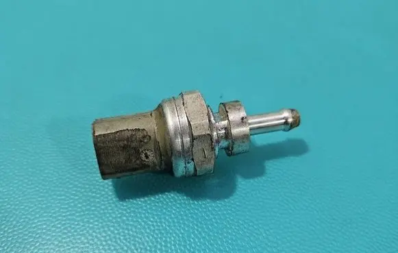 Mercedes-Benz A W176 Exhaust gas pressure sensor 3EBP0008 IMPRK1521585