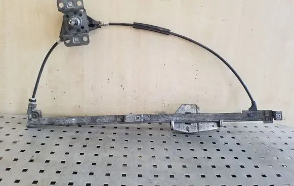 Volkswagen Transporter - Caravelle T4 Front door manual window regulator 701837501