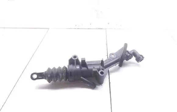 Clutch master cylinder