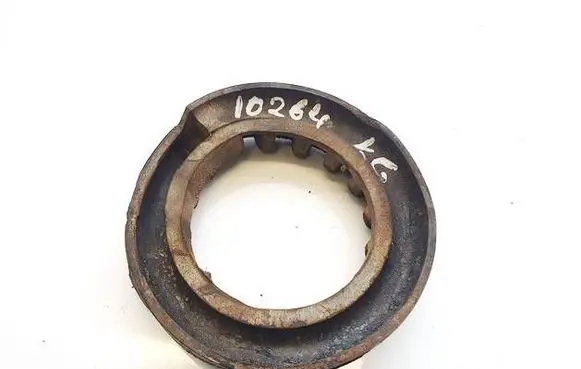 Ford Kuga I Front coil spring rubber mount 