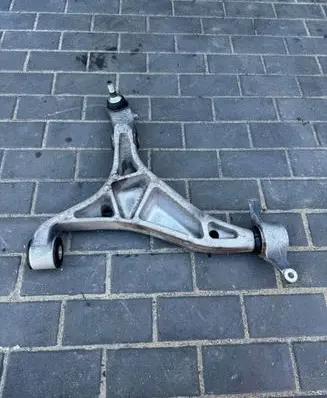 Jeep Grand Cherokee Front lower control arm/wishbone 04877717AB