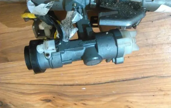 Hyundai Tucson JM Ignition lock contact 