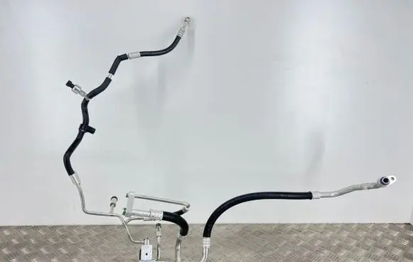 Air conditioning (A/C) pipe/hose