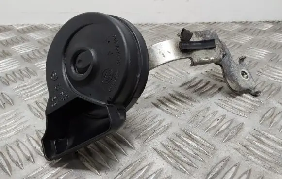 Audi A3 S3 8V Horn signal 8V0951230