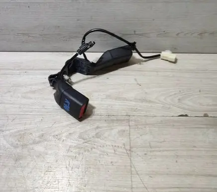 Suzuki Vitara (LY) Middle seatbelt buckle (rear) 893HH