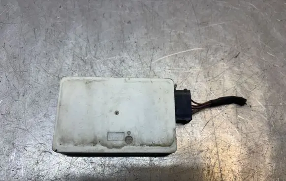 Mercedes-Benz E AMG W212 Blind spot module A0009053100