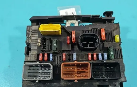 Citroen C4 I Central body control module 9661087080 IMPRK1516659