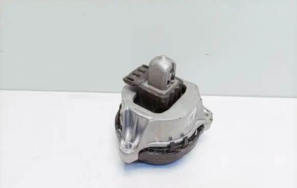 BMW X7 G07 Engine mount bracket 2987951 6860471