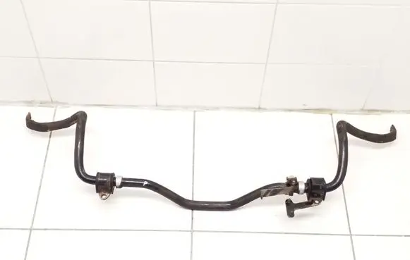 Toyota Avensis T250 Front anti-roll bar/sway bar