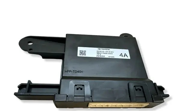 Toyota Yaris XP210 Other control units/modules 886500DA90