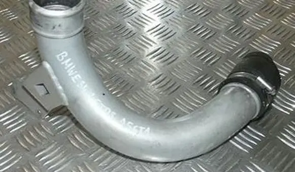 BMW 5 E34 Turbo air intake inlet pipe/hose