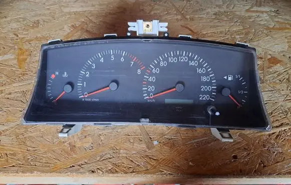 Toyota Corolla E120 E130 Speedometer (instrument cluster) 8380002800 110080106001
