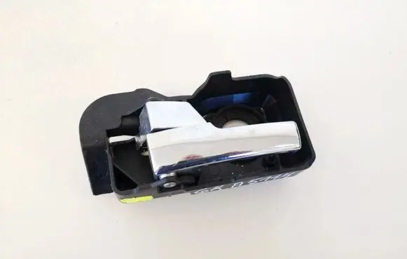 Rear door interior handle
