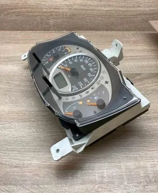 Nissan Almera Tino Speedometer (instrument cluster) J11BU010 1313183