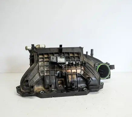 Volkswagen Golf VI Intake manifold