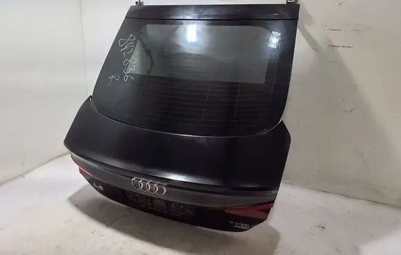 Audi A5 Tailgate/trunk/boot lid 8W8827025C