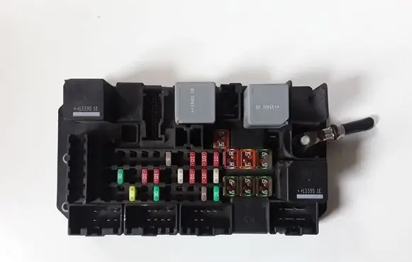 Jaguar XJ X351 Fuse module EW9314N030AA