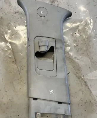 Peugeot 4007 (B) pillar trim (top) 7211A137